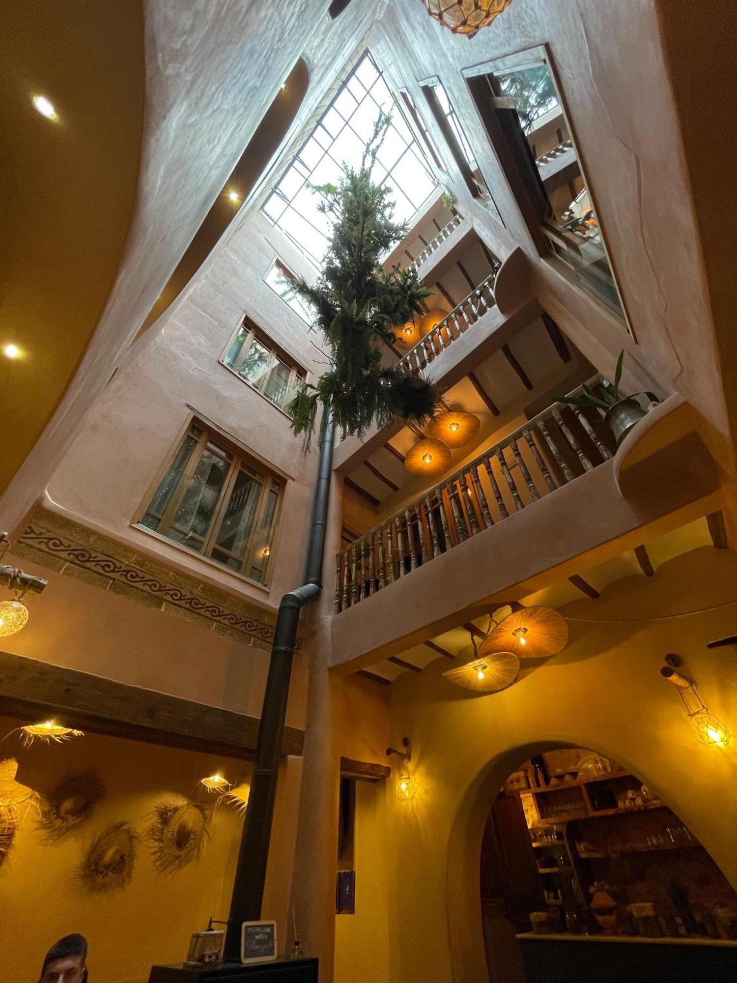 Mama Lova Hotel, Riad, Restaurant & Spa As-Suwajra Zewnętrze zdjęcie